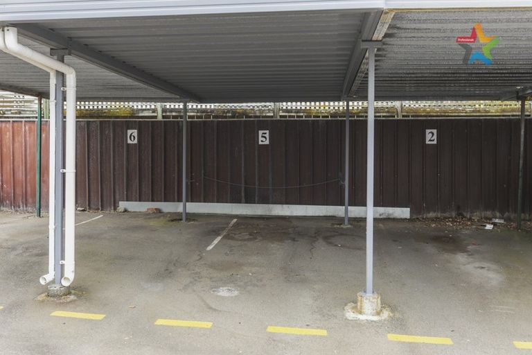 Photo of property in 5/154 Whites Line East, Waiwhetu, Lower Hutt, 5010