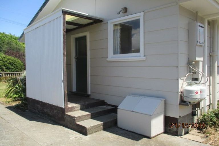 Photo of property in 5 Balmoral Street, Waiau, 7332