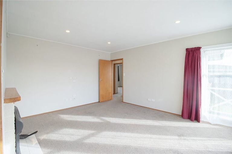 Photo of property in 99 Cargill Street, Papakura, 2110