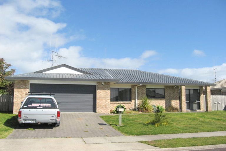 Photo of property in 71 Romana Crescent, Papamoa Beach, Papamoa, 3118