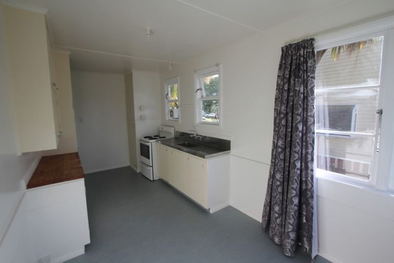 Photo of property in 90 Wilkie Crescent, Naenae, Lower Hutt, 5011