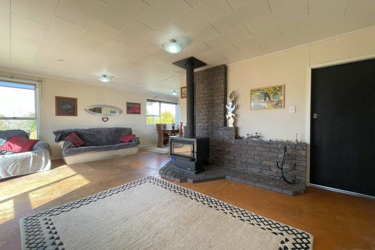 Photo of property in 22 Beaconsfield Road, Midhirst, Stratford, 4394