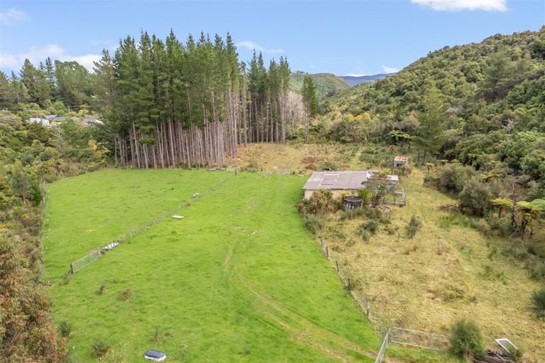 Photo of property in 1154d State Highway 2, Te Marua, Upper Hutt, 5018