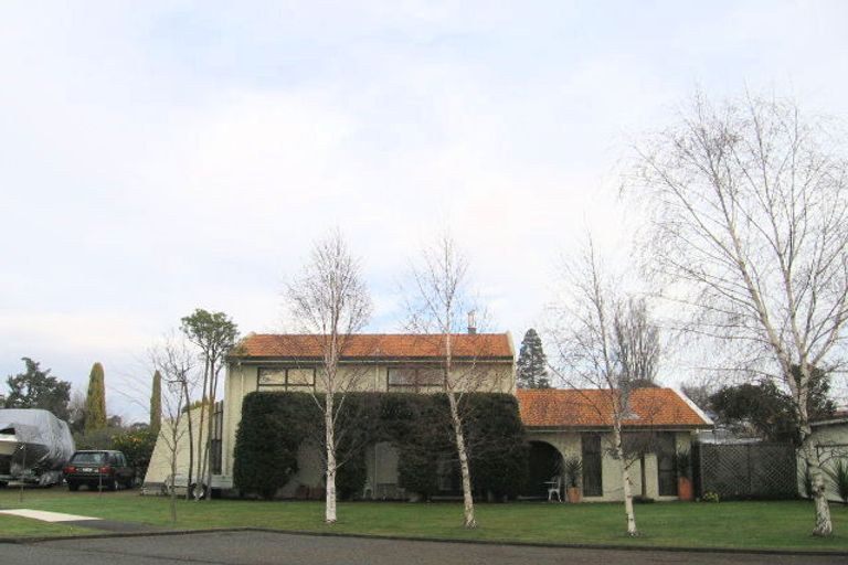 Photo of property in 3 Corwen Place, Mayfair, Hastings, 4122