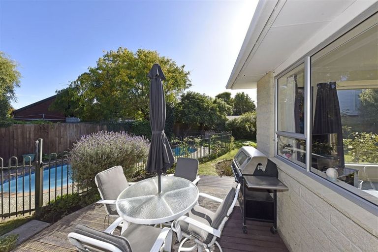 Photo of property in 42 Toorak Avenue, Avonhead, Christchurch, 8042