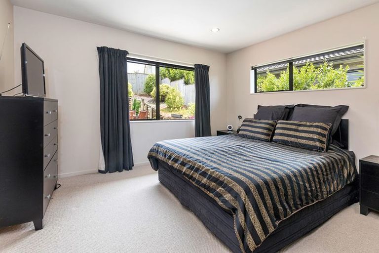 Photo of property in 41 South Kensington Way, Henderson, Auckland, 0612