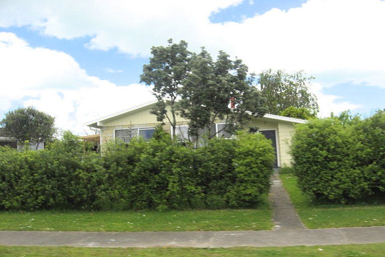 Photo of property in 21 Yearsley Place, Manurewa, Auckland, 2102