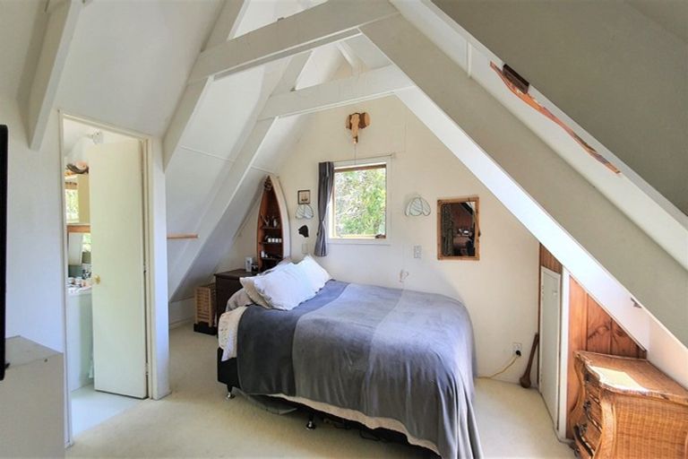 Photo of property in 61 Brick Bay Drive, Sandspit, Warkworth, 0982