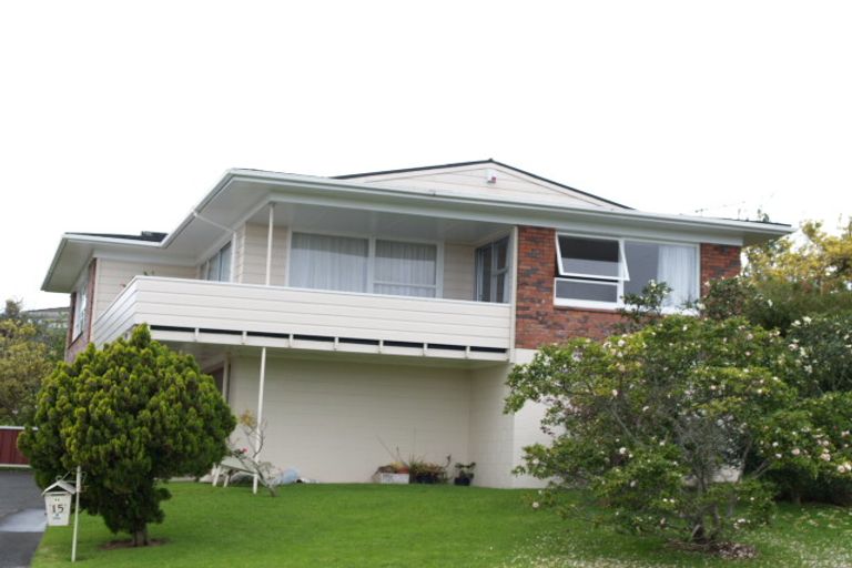 Photo of property in 15 Coates Road, Cockle Bay, Auckland, 2014