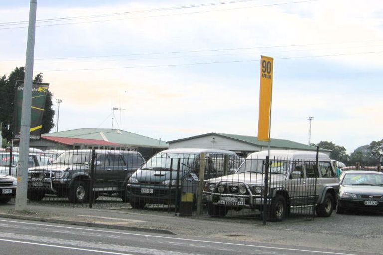 Photo of property in 90 Avalon Drive, Nawton, Hamilton, 3200