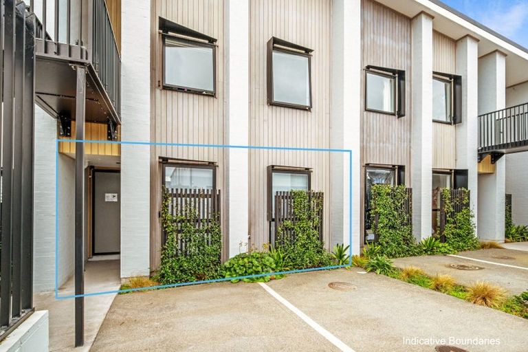 Photo of property in 3/1 Genevieve Lane, Hobsonville, Auckland, 0616