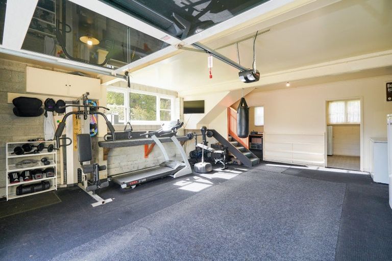 Photo of property in 339 Oteramika Road, Seaward Bush, Invercargill, 9871