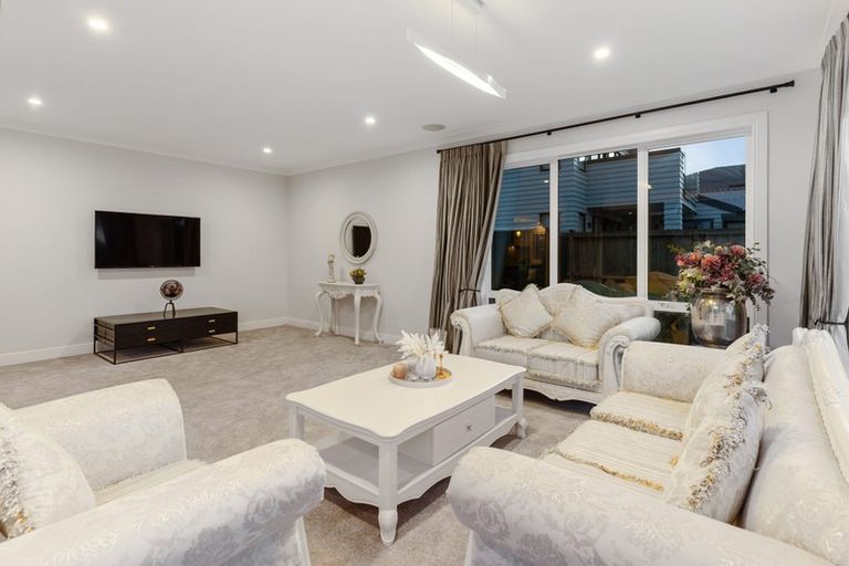 Photo of property in 13 Milano Boulevard, Karaka, Papakura, 2113