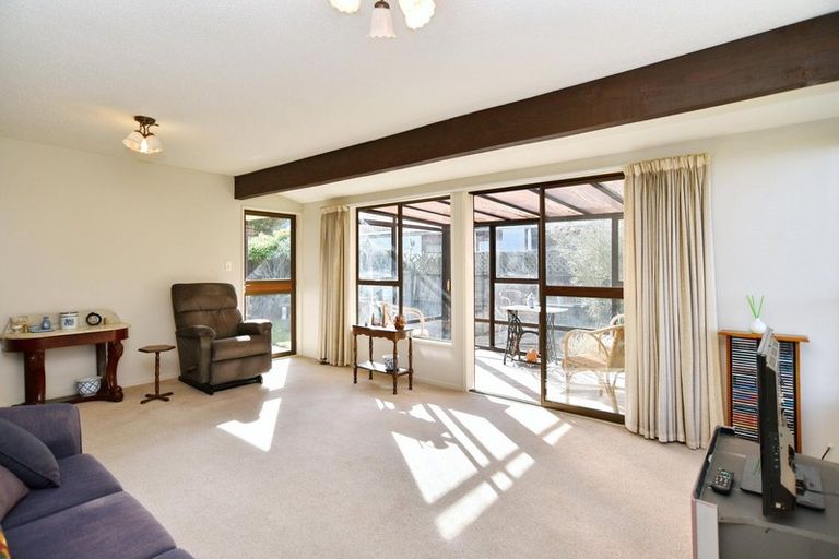 Photo of property in 1/25 Withells Road, Avonhead, Christchurch, 8042