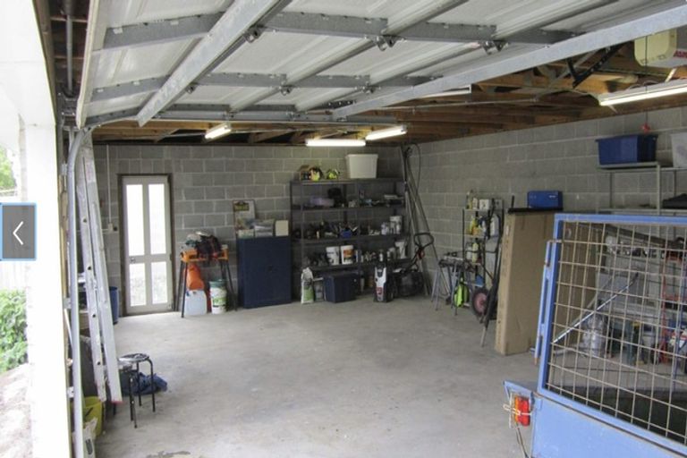 Photo of property in 6 Milnebank Street, Upper Riccarton, Christchurch, 8041