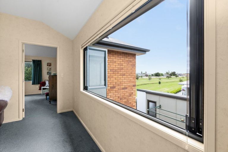 Photo of property in 9 Thode Place, Greenmeadows, Napier, 4112