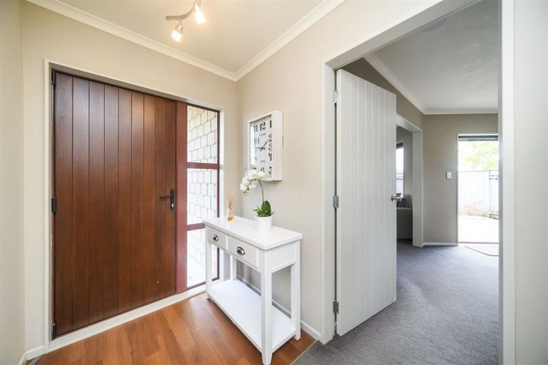 Photo of property in 40 Geneva Terrace, Kelvin Grove, Palmerston North, 4414