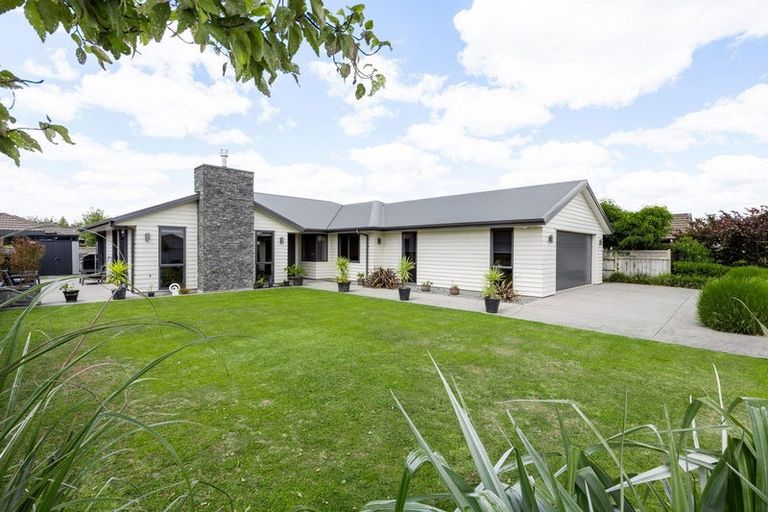 Photo of property in 27 Pengover Avenue, Leamington, Cambridge, 3432