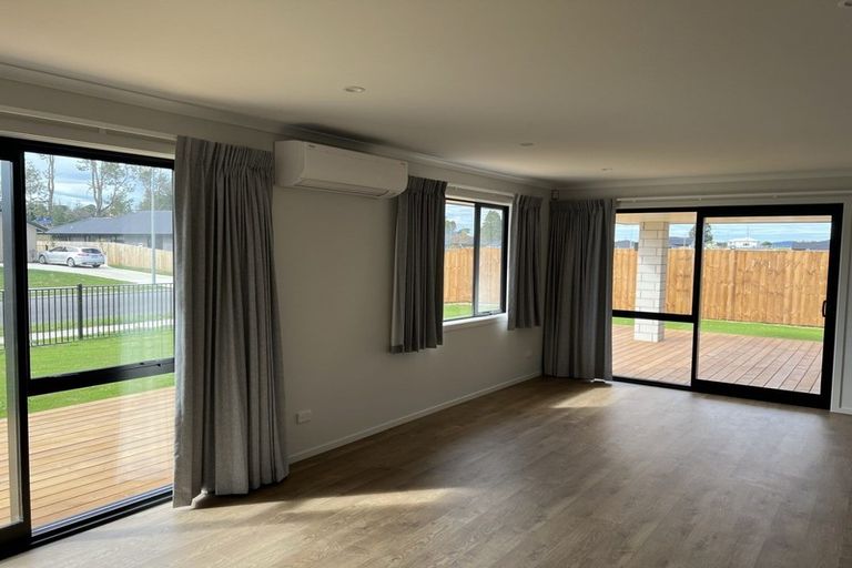 Photo of property in 32 Murray Ward Drive, Te Kauwhata, 3710