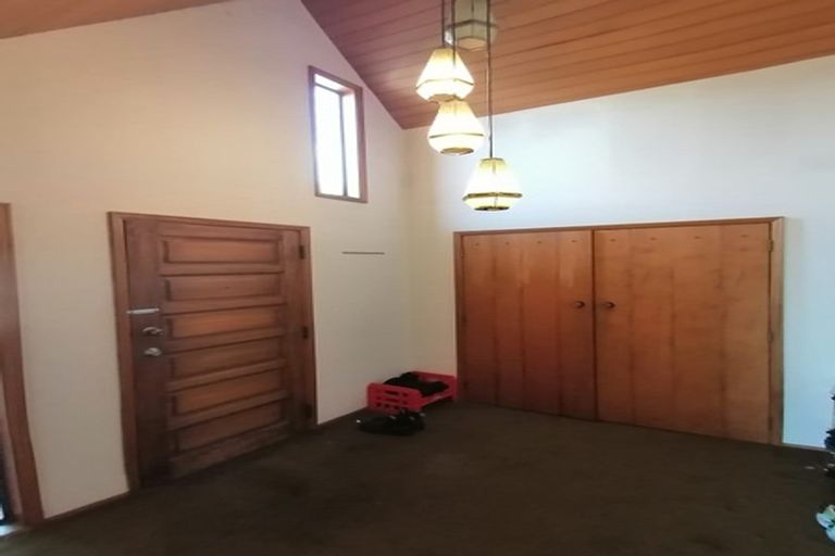 Photo of property in 118 Pupuke Road, Hillcrest, Auckland, 0627