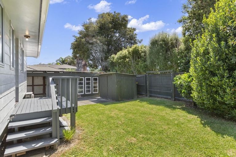 Photo of property in 1/15 Pine Street, New Lynn, Auckland, 0600