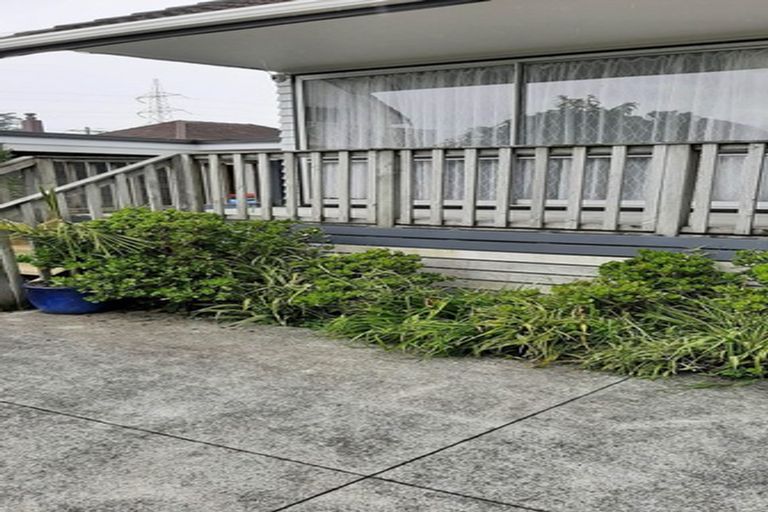 Photo of property in 2/127 Portage Road, New Lynn, Auckland, 0600