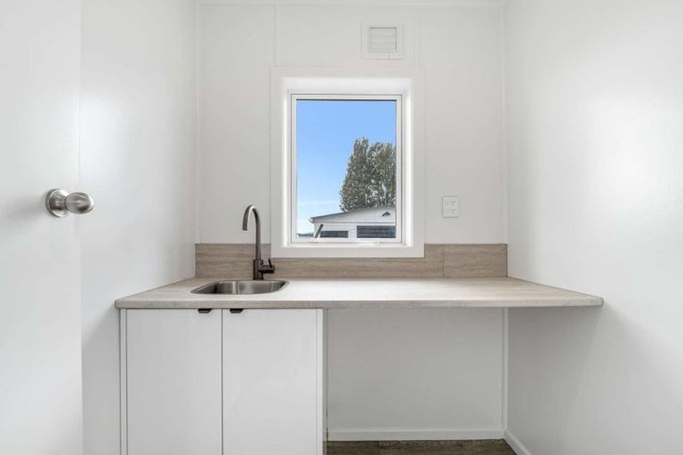 Photo of property in 12 Scott Avenue, Owhata, Rotorua, 3010