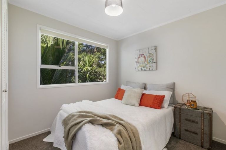 Photo of property in 301 Royal Road, Massey, Auckland, 0614