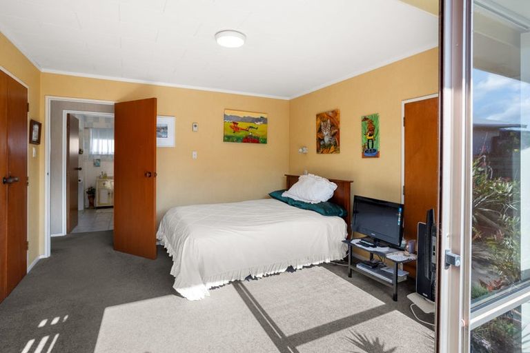 Photo of property in 27 Robinson Road, Whitianga, 3510