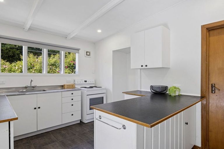 Photo of property in 18 Ellesmere Street, Ravensbourne, Dunedin, 9022