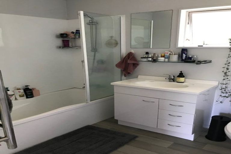 Photo of property in 29a Kenmure Avenue, Forrest Hill, Auckland, 0620