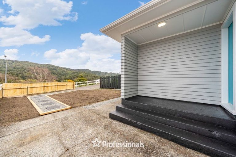 Photo of property in 83 Coast Road, Wainuiomata, Lower Hutt, 5014