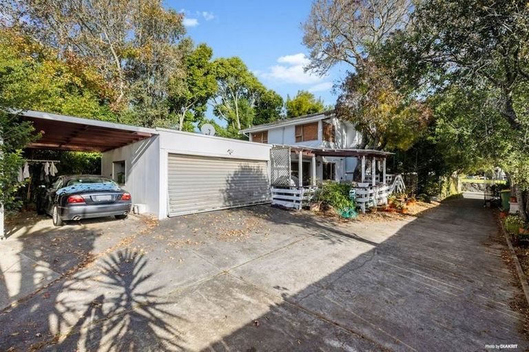 Photo of property in 50 Highland Park Drive, Highland Park, Auckland, 2010
