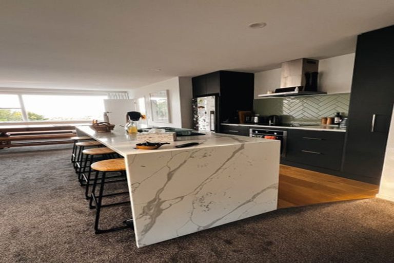 Photo of property in 119 Mount Pleasant Road, Mount Pleasant, Christchurch, 8081