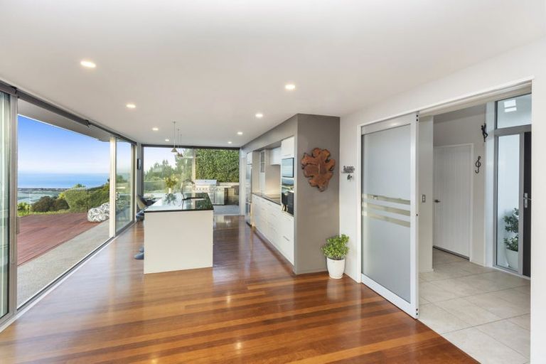 Photo of property in 5 Peregrine Close, Mount Pleasant, Christchurch, 8081