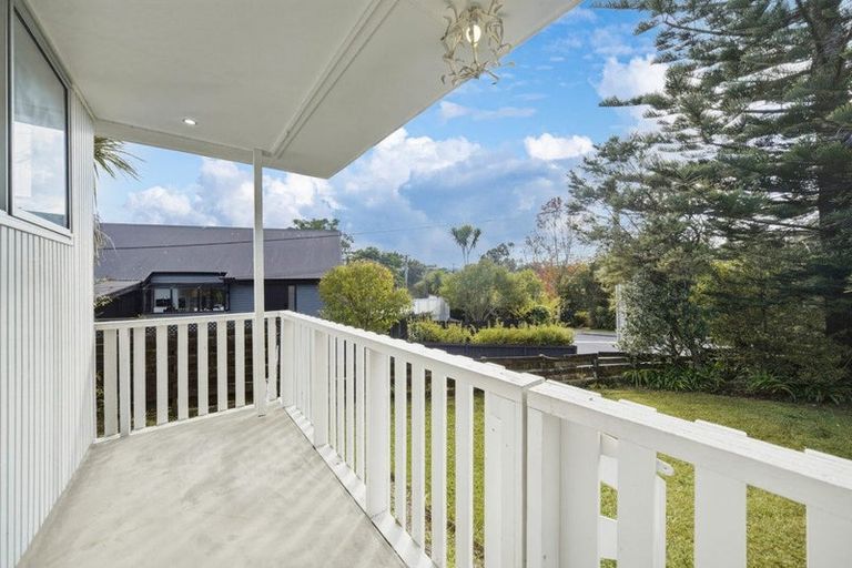 Photo of property in 3/70 Kaurilands Road, Titirangi, Auckland, 0604