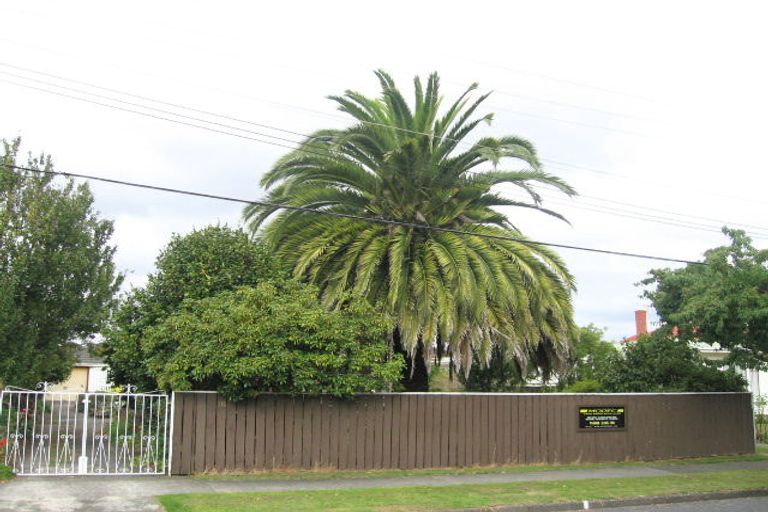 Photo of property in 16 Hudson Avenue, Ebdentown, Upper Hutt, 5018