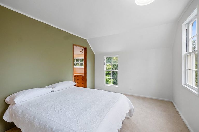 Photo of property in 447 Barrett Road, Omata, New Plymouth, 4374