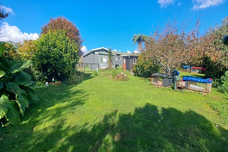 Photo of property in 70 Thames Road, Paeroa, 3600