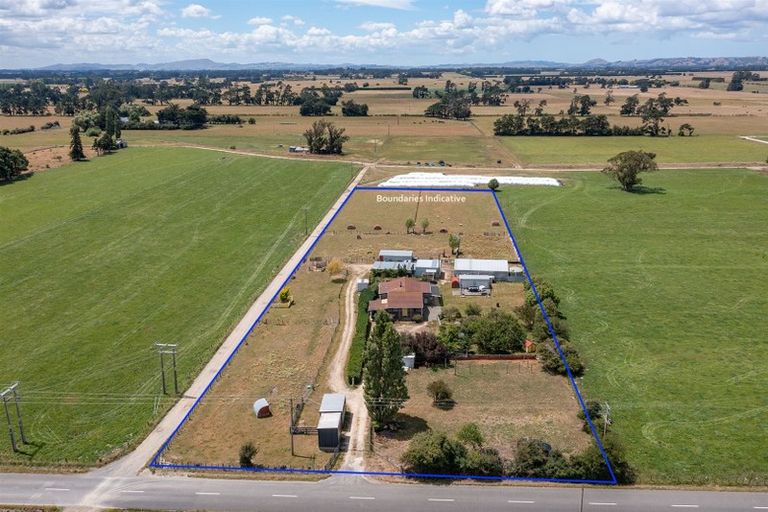 Photo of property in 77 Somerset Road, Clareville, Carterton, 5792