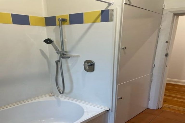 Photo of property in 2 Butt Street, Brooklyn, Wellington, 6021