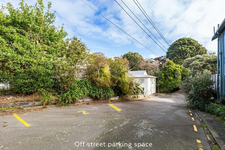 Photo of property in 2/84 Rintoul Street, Newtown, Wellington, 6021