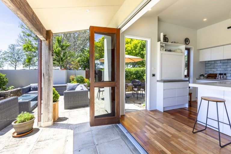 Photo of property in 15a Maharakeke Road, Waipukurau, 4281