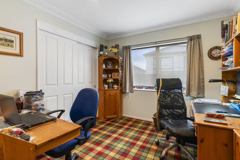 Photo of property in 64 Whitford Road, Botany Downs, Auckland, 2014