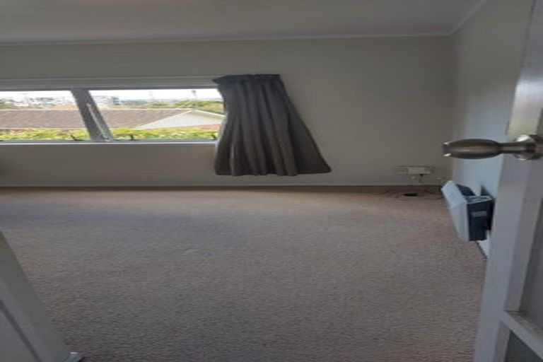 Photo of property in 12 Ruawai Road, Mount Wellington, Auckland, 1060