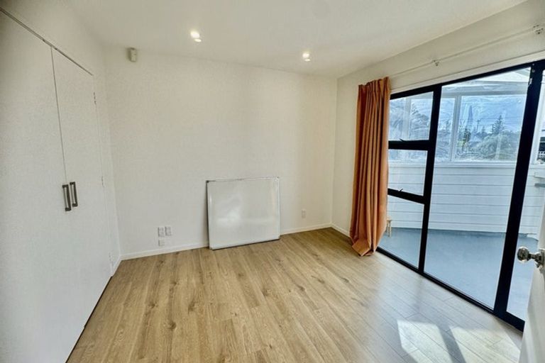 Photo of property in 1/12 Masefield Street, Cockle Bay, Auckland, 2014