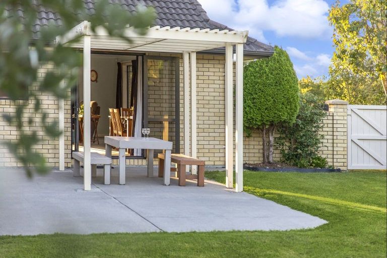 Photo of property in 2 Cooper Crescent, Cambridge, 3434