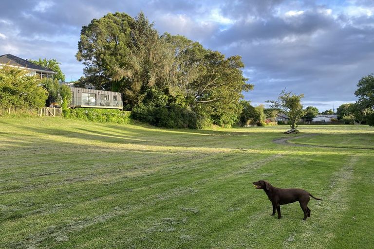 Photo of property in 2 Wairere Road, Torbay, Auckland, 0630