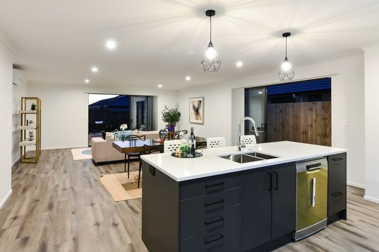 Photo of property in 11 Kimbolton Street, Rototuna North, Hamilton, 3210