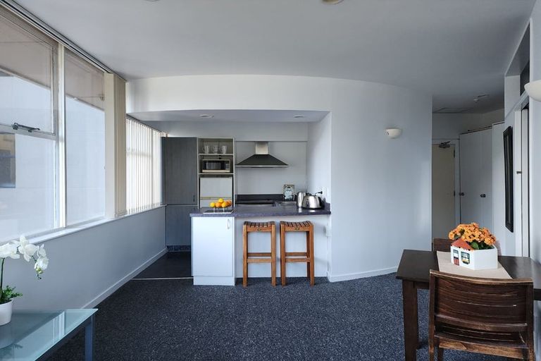 Photo of property in Terrace Tower Apartments, 6e/126 The Terrace, Wellington Central, Wellington, 6011